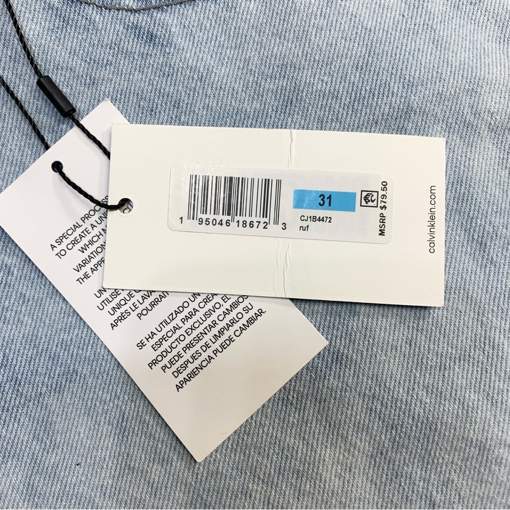 Calvin Klein~NWT~Women’s Mid Rise Slim‎ Boyfriend Light Wash Jeans~Sz 31 - Picture 13 of 15